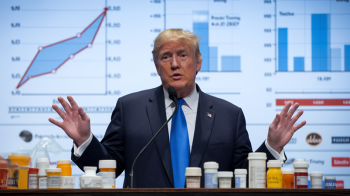 Trump anuncia tarifas pesadas sobre medicamentos importados para estimular produção nos EUA
