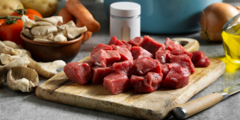 Consumo Excessivo de Carne Vermelha: Riscos para o Coração e o Cérebro, Alertam Cientistas
