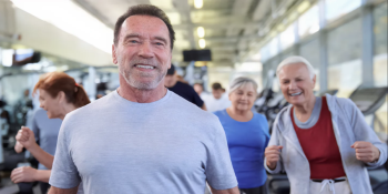 A Regra de Ouro de Schwarzenegger para Envelhecer com Força e Independência